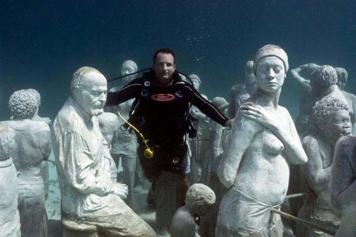 underwater-museum1.jpg